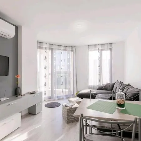 Love Apartment Apartment Burgas