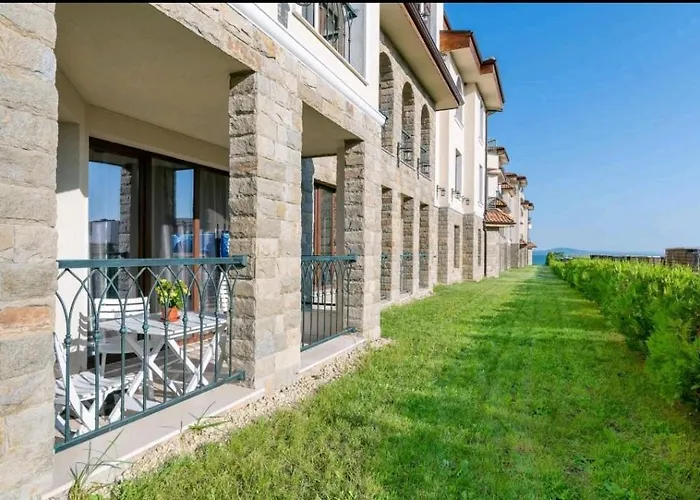 Апартамент Love Apartment Бургас