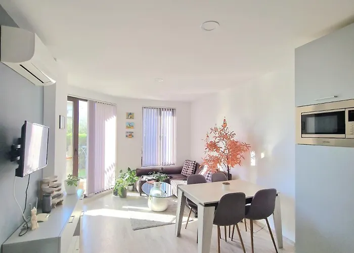 Love Apartment Апартамент